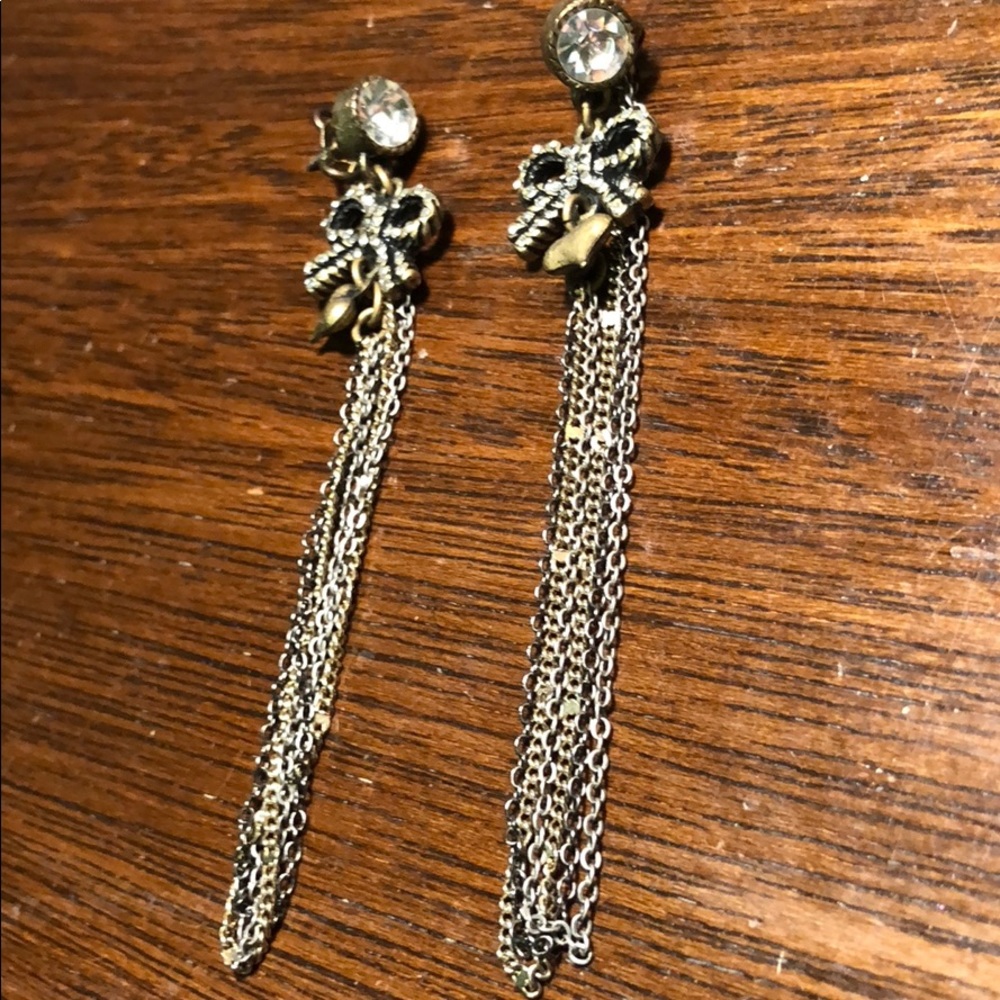 Unique Besty Johnson Earrings 🎀